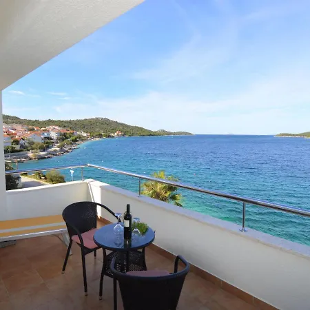 Galeb - Roz 104 By Interhome * Razanj