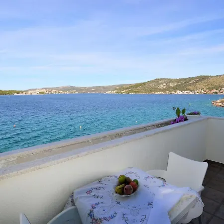 Galeb - Roz 104 By Interhome Razanj